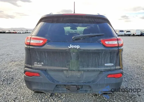 2015 Jeep Cherokee Latitude z USA, uszkodzony, nr VIN 1C4PJMCS5FW774248